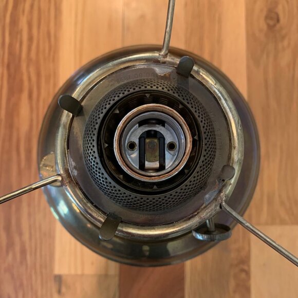 Antique Miller Vestal brass table lamp, electrified - Picture 7 of 10